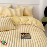 Комплект постельного белья из мягкого пушистого бархата — изображение 3