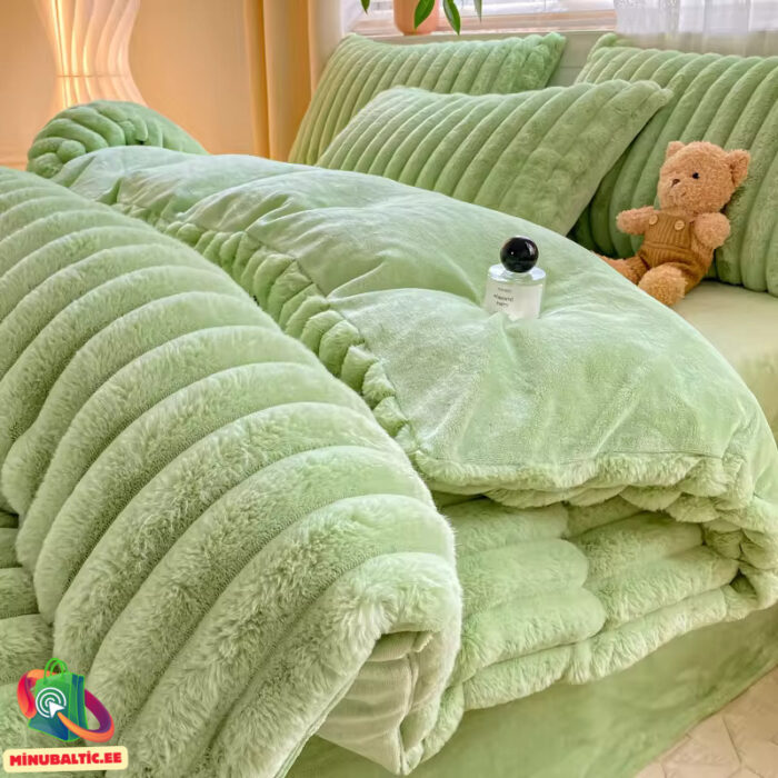 Soft Fluffy Velvet Bedding Set - Image 2